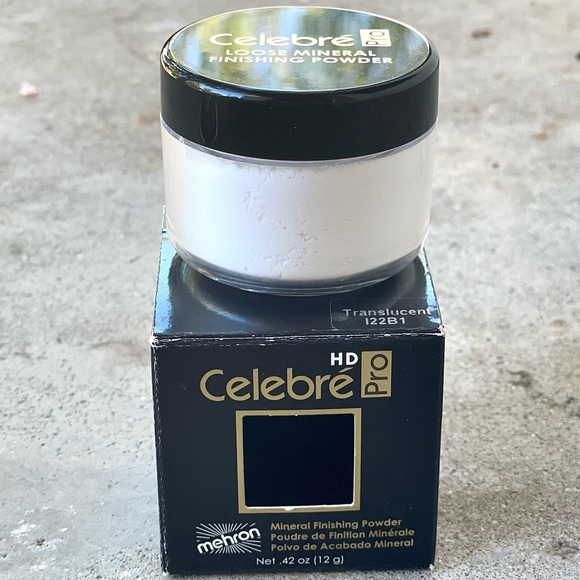 Celebre Pro HD Mineral Finishing Powder - Picture 2 of 2